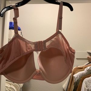 Pink bra never really worn